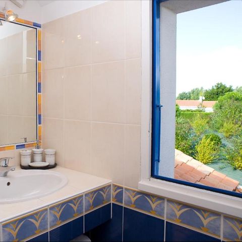 VILLA 4 people