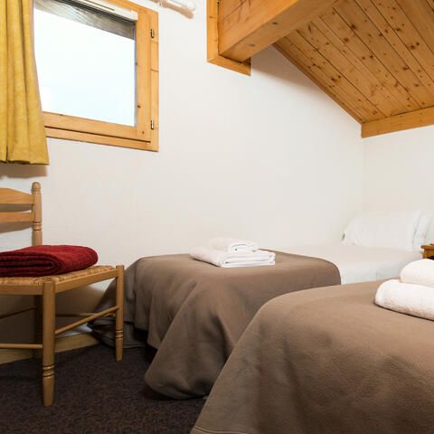 CHALET 10 people