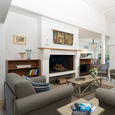 VILLA 6 people