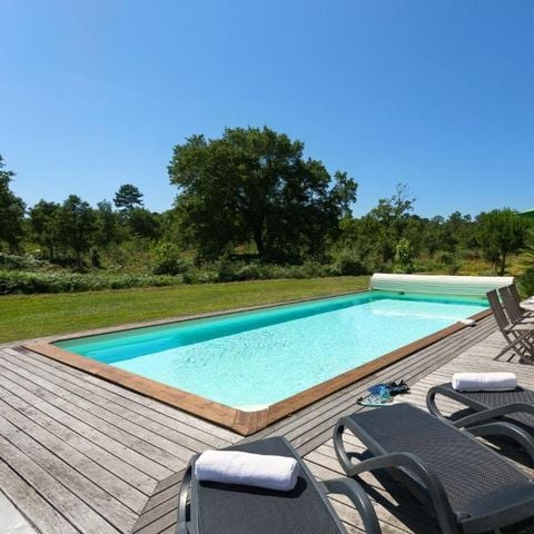 VILLA 8 people