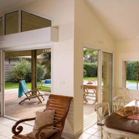 VILLA 12 people