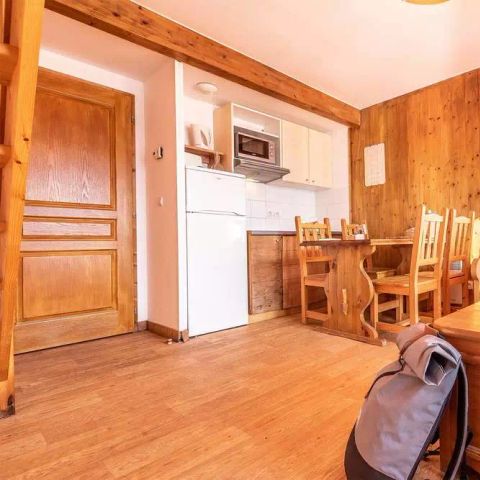 APPARTEMENT 6 personen - + Duplex