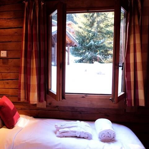 CHALET 8 people