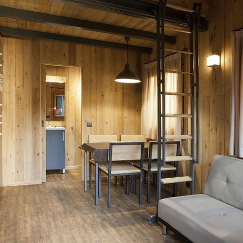 BUNGALOW 4 personas - BORDE DE LUJO