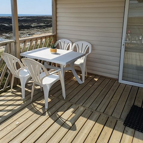 Mobile home 6 persons - 2-bedroom loggia with sea view + SPA included for stays of 5 nights or more