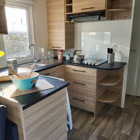 Mobilheim 8 Personen - 002 (3 Zimmer, 2 Duschräume) - Klimaanlage, Fernseher, Geschirrspülmaschine, Waschmaschine - Terrasse