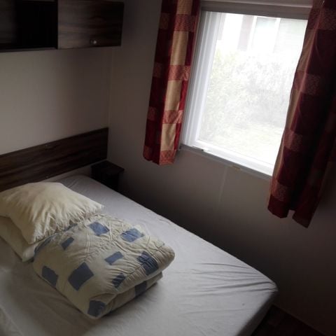 Mobile home 6 persons - 006 (3 bedrooms, 1 shower room) - Air conditioning, TV - Covered terrace