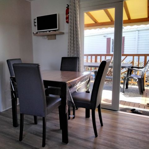 CASA MOBILE 6 persone - 3 camere da letto - 1 bagno con doccia - (Aria condizionata, TV, lavatrice) - Terrazza coperta