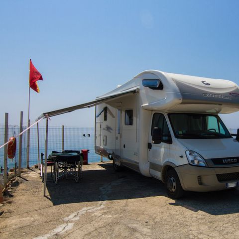 Kampeerplaats - Caravan + elektriciteit 4 kW/h inbegrepen
