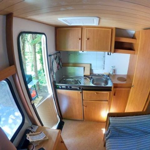Wohnwagen 3 Personen - 2/3 Personen und Jacuzzi - OcéaniK