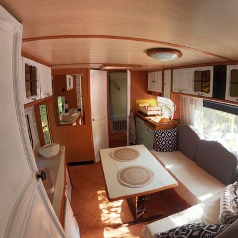 CARAVANE 4 personnes - 4 personnes et jacuzzi - NordiK