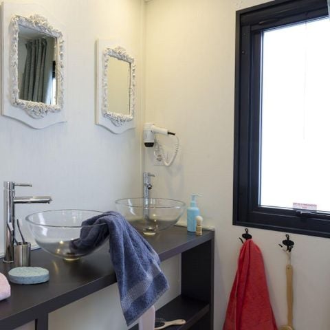 BUNGALOW 2 personnes - Cube Suite