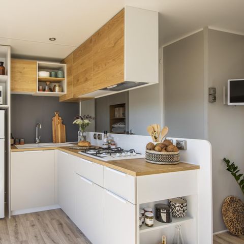 CASA MOBILE 6 persone - Cottage Comfort da 40 m² - 3 camere da letto + terrazza semicoperta + TV + 2 bagni + vista sul lago - 6 persone