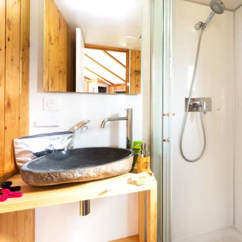 CHALET 2 persone - La capanna del pescatore 21 m² Comfort - 1 camera da letto + TV + in riva al lago 2 persone