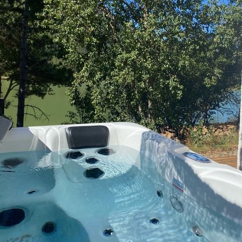 VILLA 6 personnes - Villa 116m² Premium - 3 chambres + Terrasse Vue Lac + TV + 2SDB + SPA + LV 6 pers