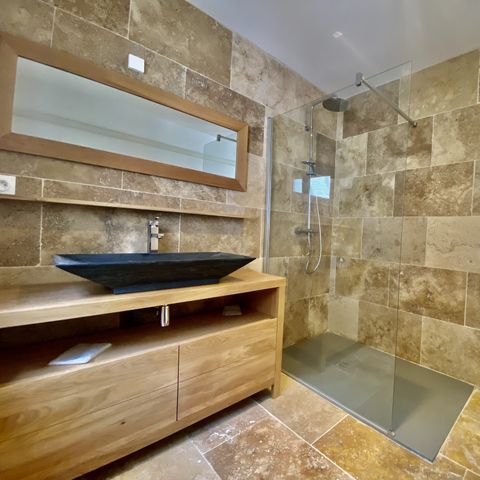 VILLA 6 persone - Villa Premium da 116 m² - 3 camere da letto + terrazza con vista sul lago + TV + 2 bagni + spa + lavastoviglie - 6 persone