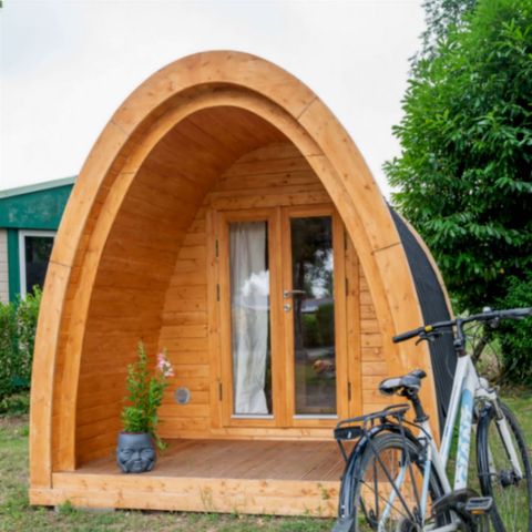 UNUSUAL ACCOMMODATION 2 people - THE HIKER'S HUT