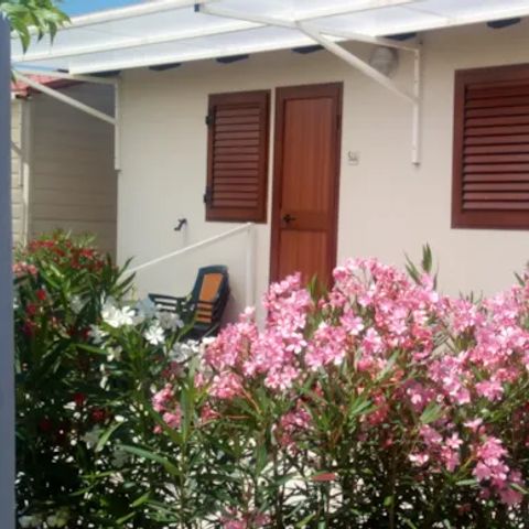 BUNGALOW 2 personnes - OLEANDRI