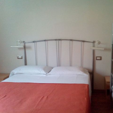 VAKANTIEHUIS 6 personen - 2 stuks