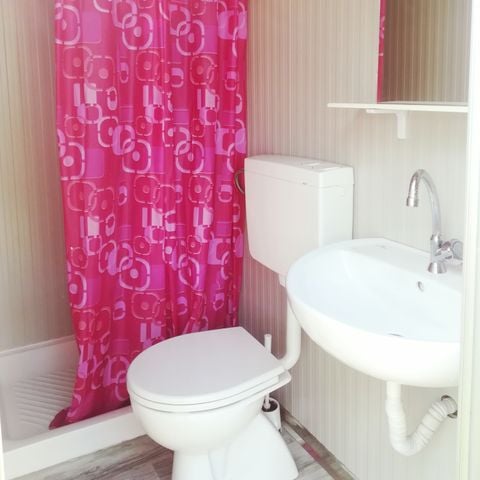 PLOT - Oleandri pitch 6x8 m. with sanitary facilities