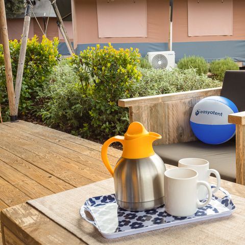 Tienda de lona y madera 4 personas - Naturista Ulika - Tienda Safari + instalaciones sanitarias + aire acondicionado (6P)
