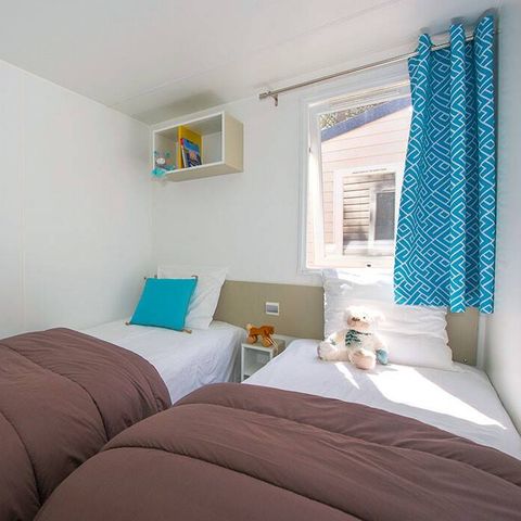 Stacaravan 6 personen - Stacaravan | Premium | 3 slaapkamers | 6 personen | Terras met zithoek | Airco