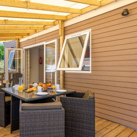 Stacaravan 6 personen - Stacaravan | Premium | 3 slaapkamers | 6 personen | Terras met zithoek | Airco