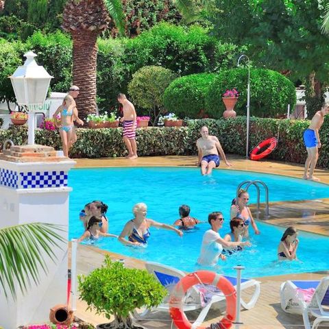 Camping Estanyet - Camping Tarragona - Image N°3