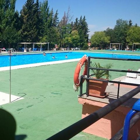 Camping Suspiro Del Moro to OTURA, rates and reservations