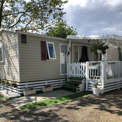 Mobilhome 6 personnes - Mobil-home 001 (3 chambres, 2 salle d'eau) - Clim, TV, Lave-vaisselle, Lave-linge - Terrasse