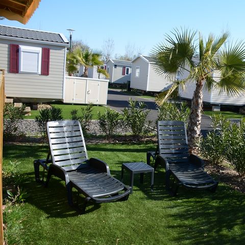 Stacaravan 8 personen - 003 (3 slaapkamers, 2 badkamers met douche) - Airconditioning, TV, Afwasmachine, Wasmachine - Terras