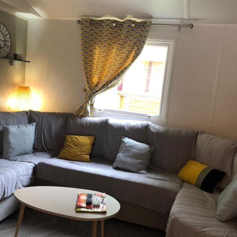 Stacaravan 6 personen - 005 (3 slaapkamers, 2 badkamers met douche) - Airconditioning, TV, Afwasmachine, Wasmachine - Terras