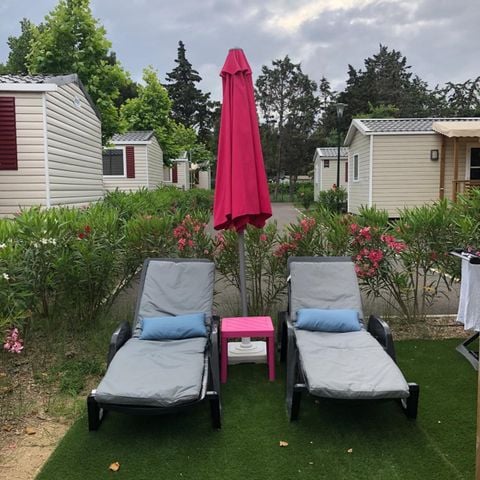MOBILHOME 6 personnes - 005 (3 chambres, 2 salle d'eau) - Clim, TV, Lave-vaisselle, Lave-linge - Terrasse