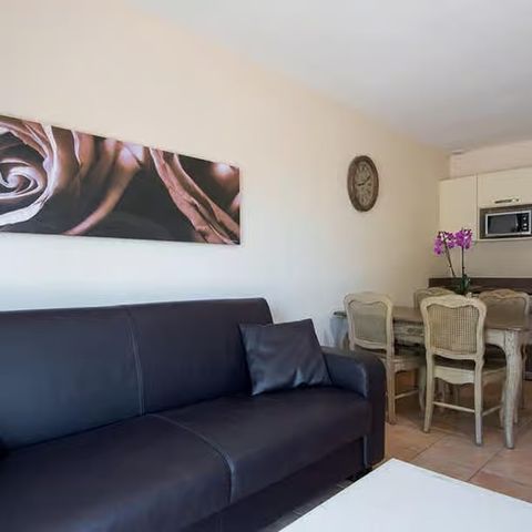 Apartment 5 persons - Classic Cottage, 4 Adults + 1 Child, Sleeping Area, Terrace, Air Conditioning