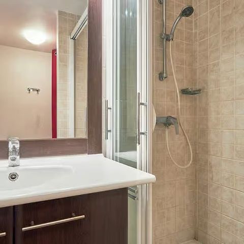 Bungalow 5 personen - Essentiel Bungalow met 2 slaapkamers, geschikt voor 5 personen, met terras
