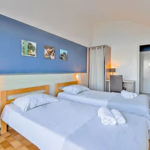Camera 4 persone - Appartamento classico con 2 camere da letto, 4 persone, vista, balcone, aria condizionata