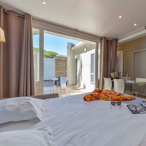 BUNGALOW 5 personnes - CLASSIQUE TERRASSE - 2P5QT