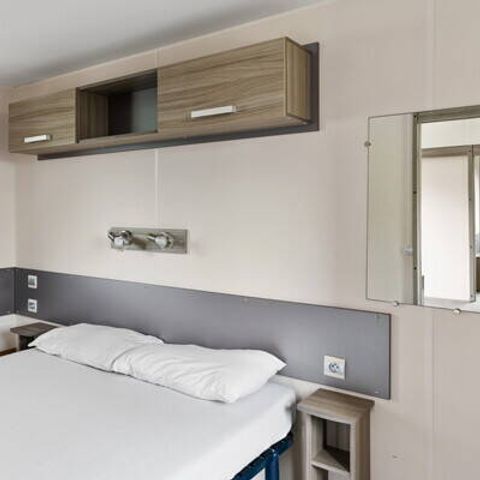 Mobilheim 4 personen - PMR | Comfort | 2 Zi. | 4 Pers. | Erhöhte Terrasse | Klima.