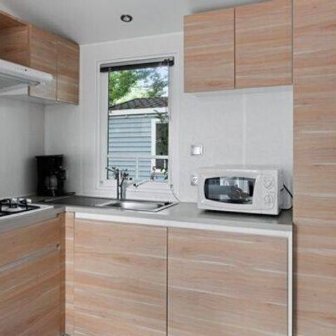 BUNGALOW 6 personnes - Mobil-home | Classic | 3 Ch. | 6 Pers. | Terrasse surélevée non couverte | 2 SDB | Clim. | TV
