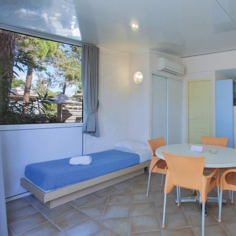 BUNGALOW 5 persone - Essentiel Bung: 2 camere da letto, 5 persone, terrazza