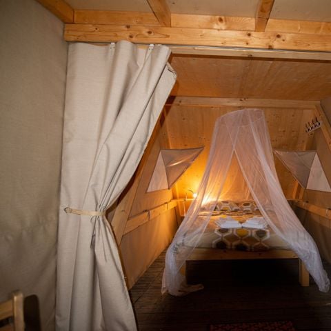 Canvas and wooden tent 2 persons - Nateko, without sanitary facilities