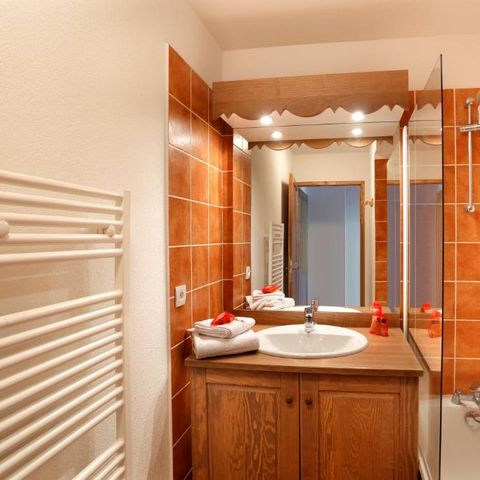 APPARTEMENT 6 personen - G/340- 2 kamers + hut