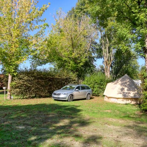 EMPLACEMENT - Emplacement 2 personnes avec électricité 2/6 pers