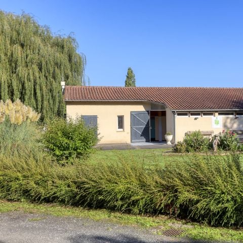 EMPLACEMENT - Emplacement 2 personnes avec électricité 2/6 pers