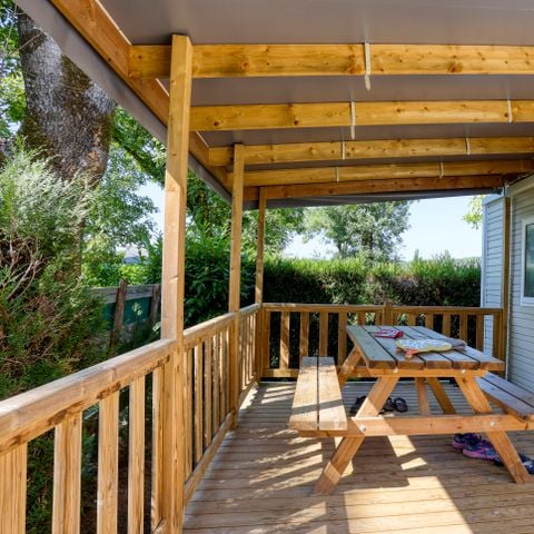 Stacaravan 4 personen - Confort 2bed overdekt terras