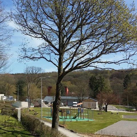 STAANPLAATS - Standplaats + voertuig