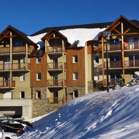  Résidence Goélia Le Hameau de Balestas - Camping Hautes-Pyrénées - Image N°3