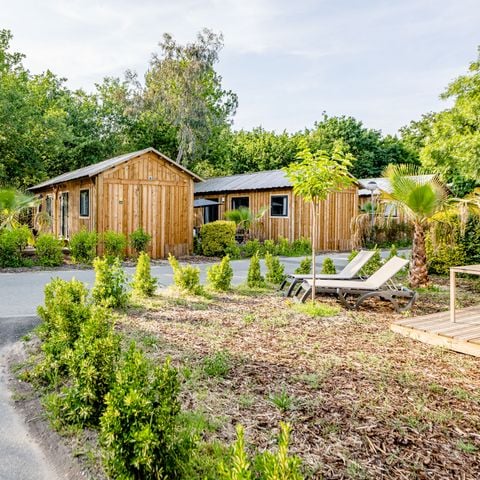 Stacaravan 6 personen - Cabane Premium 4 Kamers 6 Personen Jacuzzi + Airconditioning + TV