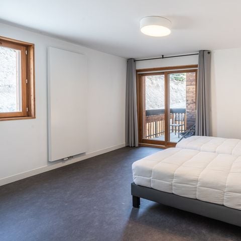 Apartment 6 persons - Superior 2-room flat with sleeping area sleeps 6