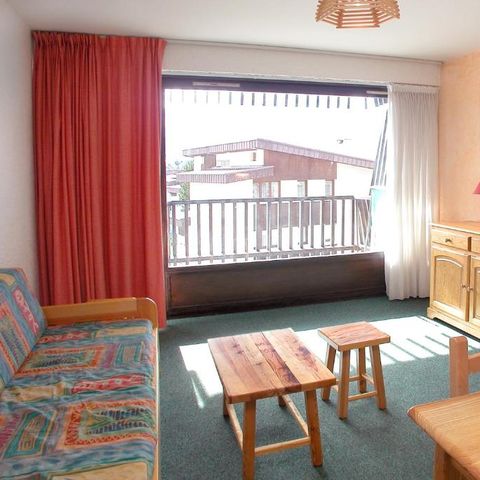 Apartment 6 persons - 2-room flat with sleeping area sleeps 6